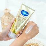 Kem Dưỡng Thể Vaseline Healthy Bright 300Ml