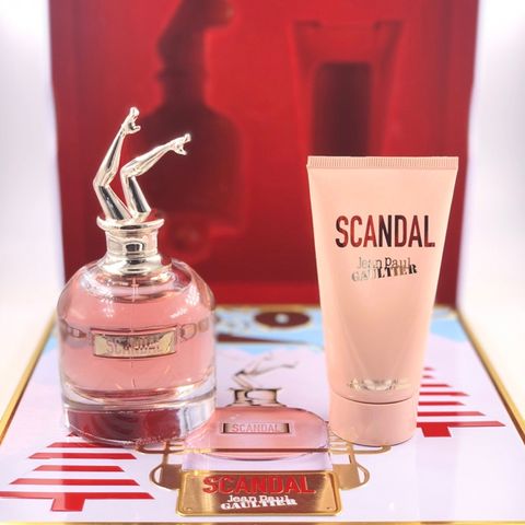 Gift Set Nước Hoa 50Ml + Kem Dưỡng Thể Scandal Jean Paul Gaultier 75Ml
