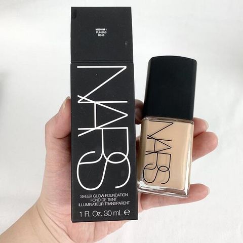 Kem Nền Nars Sheer Glow Foundation 30Ml