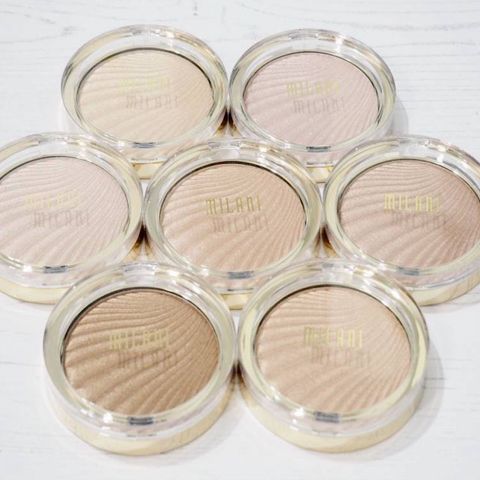 Highlight Milani Strobelight Instant Glow Powder