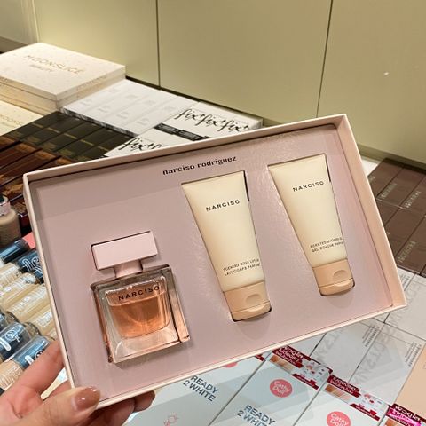 Set Nước Hoa Narciso Cristal Edp 50Ml + Body Lotion 50Ml + Sữa Tắm 50Ml