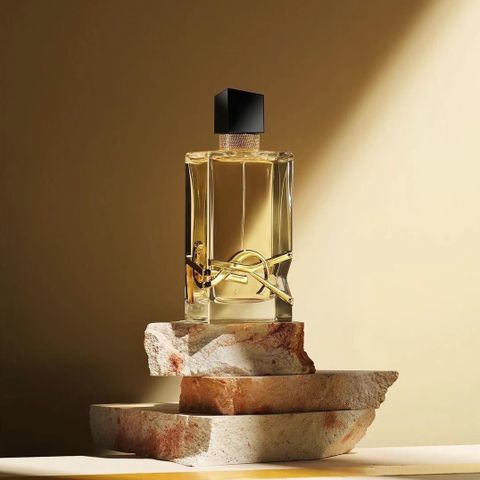 https://calgary.vn/product/nuoc-hoa-ysl-libre/