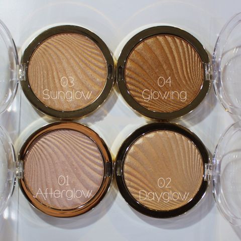 Highlight Milani Strobelight Instant Glow Powder