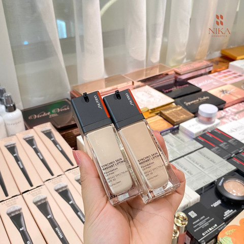 Kem Nền Shiseido Synchro Skin Radiant Lifting Foundation 30Ml