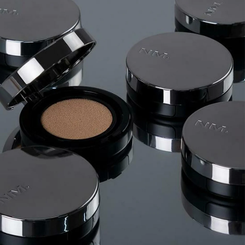 Cushion Naming Layered Fit SPF50/PA+++ 12G