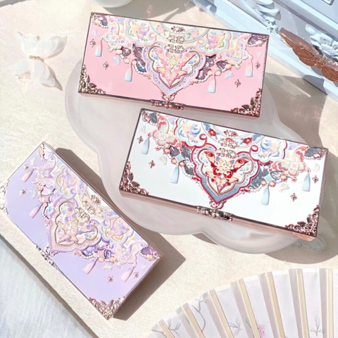 Phấn Mắt Flower Knows Butterfly Cloud Collar 6Ô 6.5G