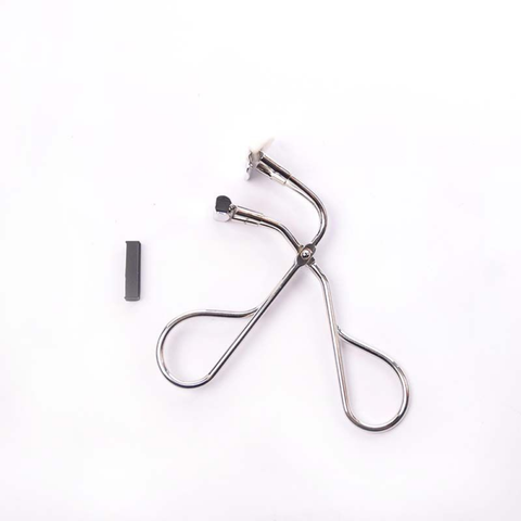 Bấm Mi Góc Oumi Partial Eyelash Curler