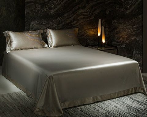 Chăn ga gối phong cách Luxury Real silk Royal room