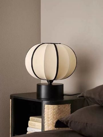 Đèn bàn kiểu nghệ thuật Nhật bản