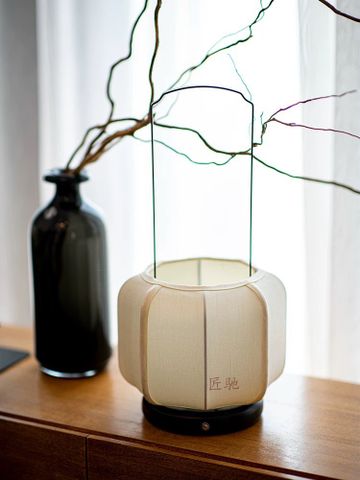 Đèn bàn kiểu nghệ thuật Nhật bản
