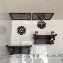 Bàn thờ treo tường bằng gỗ đẹp mẫu MS12