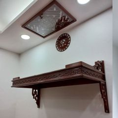 Bàn thờ treo tường gỗ tự nhiên mẫu MS18