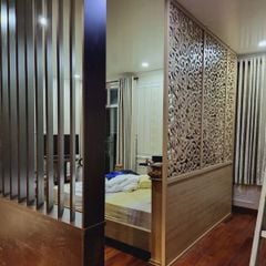 Vách ngăn phòng ngủ gỗ đẹp PN09