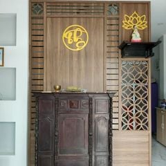 Mẫu vách ngăn phòng thờ mang màu sắc cổ điển PT02