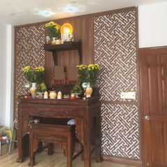 Vách ốp phòng thờ chữ vạn mẫu PT24