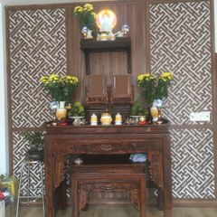 Vách ốp phòng thờ chữ vạn mẫu PT24