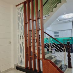 Lam gỗ cầu thang phòng khách đẹp LG02