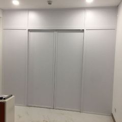 Vách cửa lùa kín màu trắng mẫu CL09