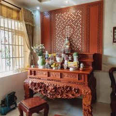 Tấm vách ốp phòng thờ bằng gỗ mẫu PT11