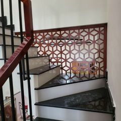Vách cầu thang bằng gỗ mẫu CT16