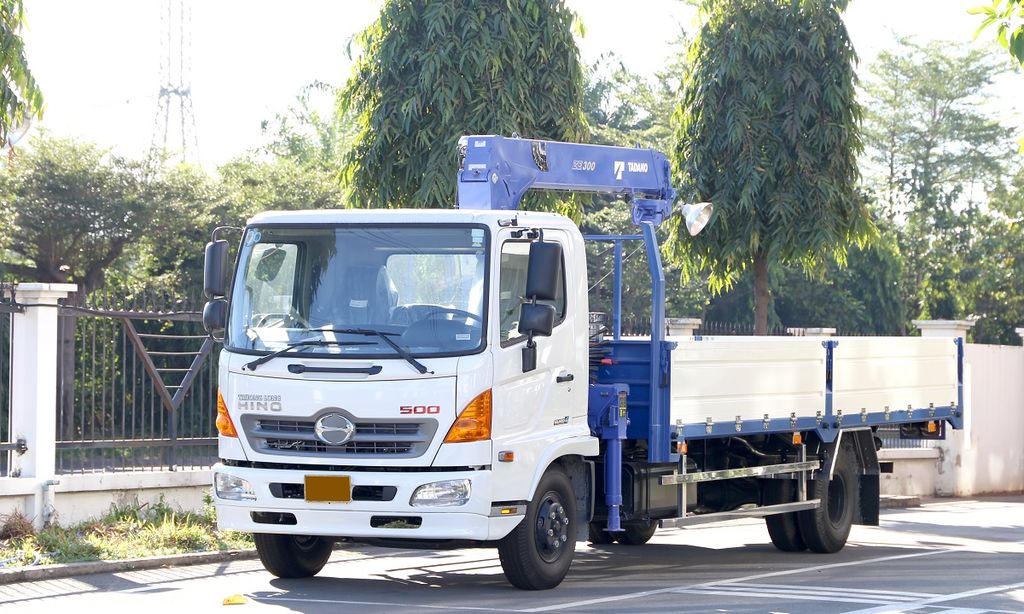 xe tải cẩu Hino 5 tấn