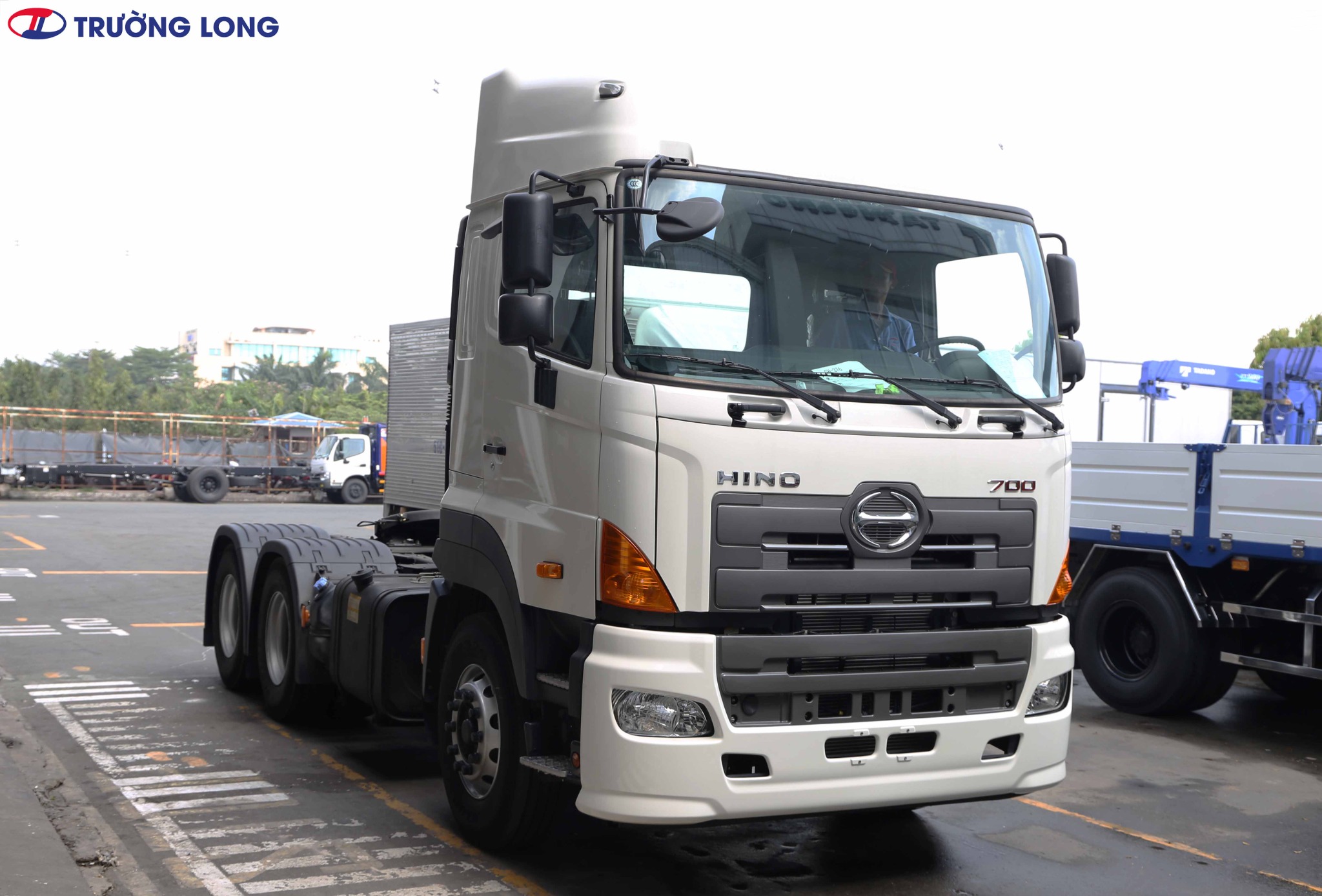 Xe Đầu Kéo Hino 700 Series - SS2P 6X4 - 420PS