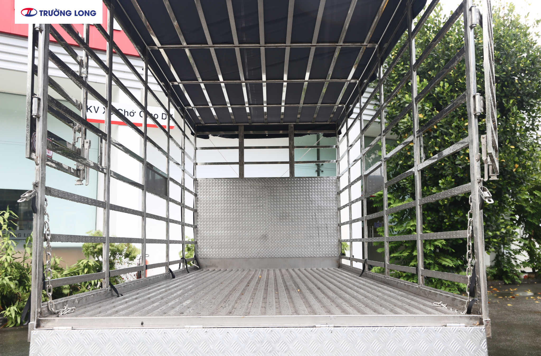 HINO XZU 730L - Xe Gia Cầm 3 Tấn 4