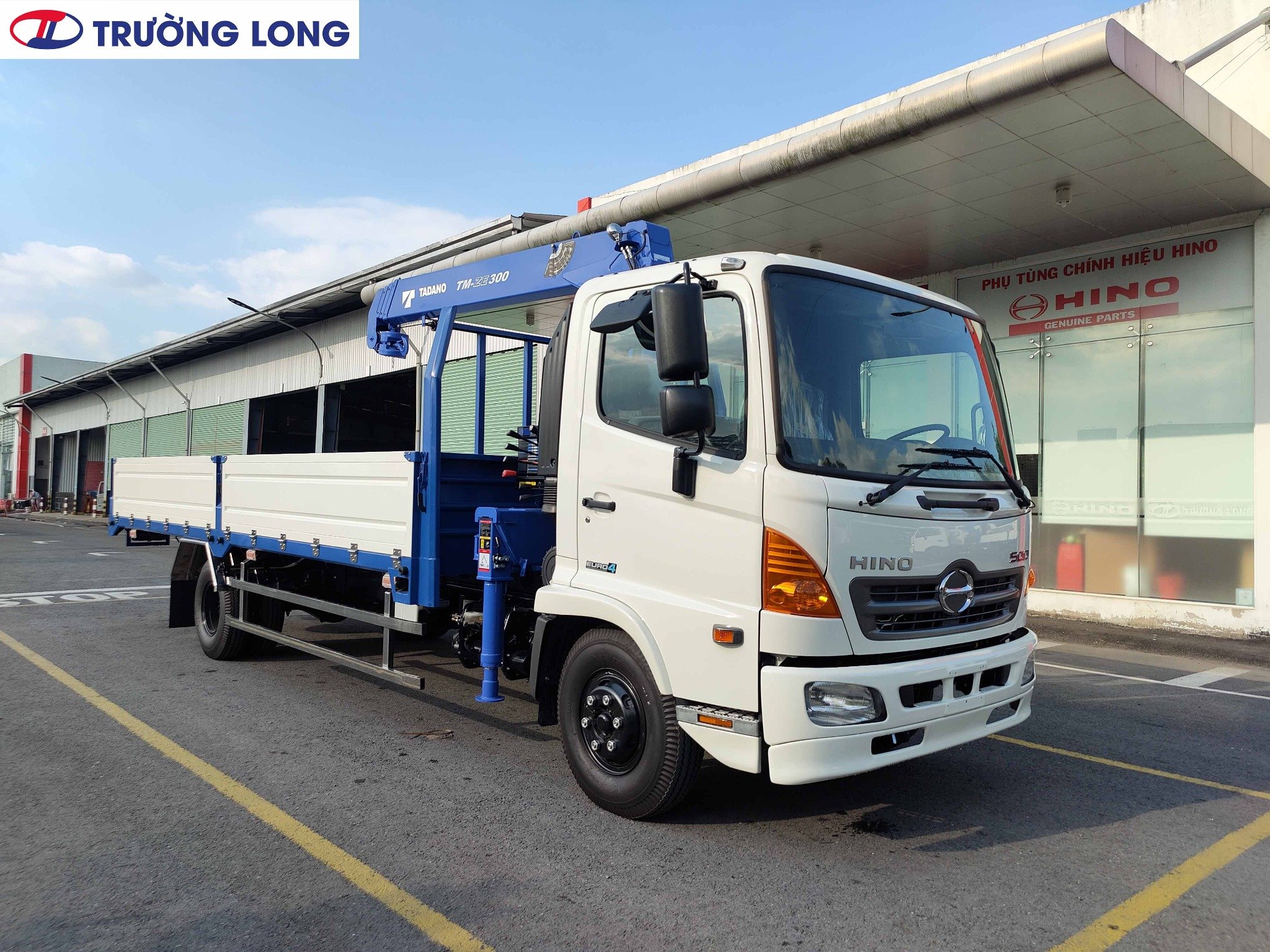 Xe tải cẩu Hino 5 tấn - Cần cẩu Tadano ZE304MH