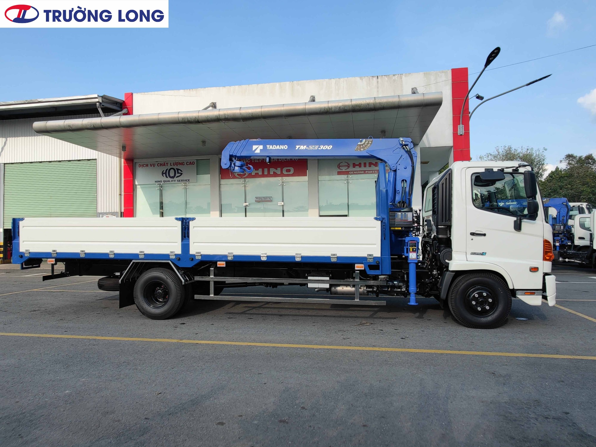 Xe tải cẩu Hino 5 tấn - Cần cẩu Tadano ZE304MH