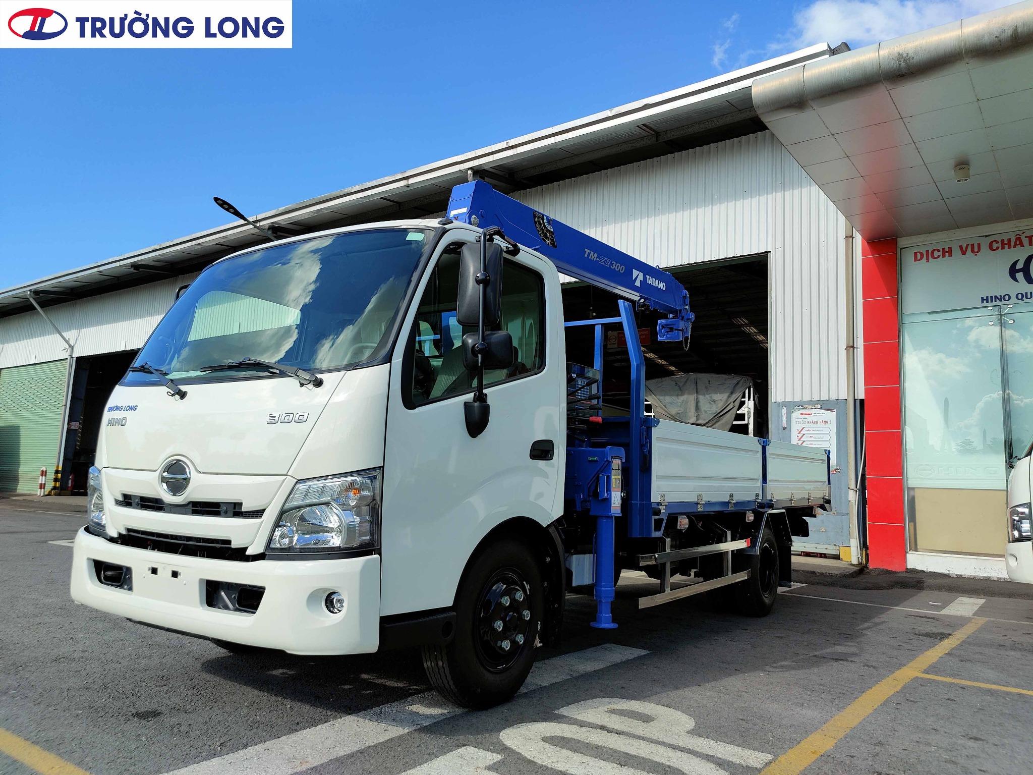 Xe tải cẩu Hino 3,5 tấn - Cần cẩu Tadano ZE304MH