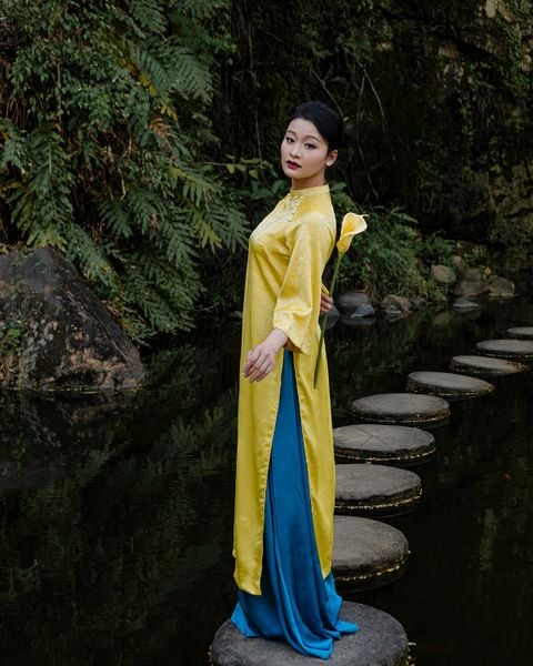  Áo Dài Áng Nhiên 