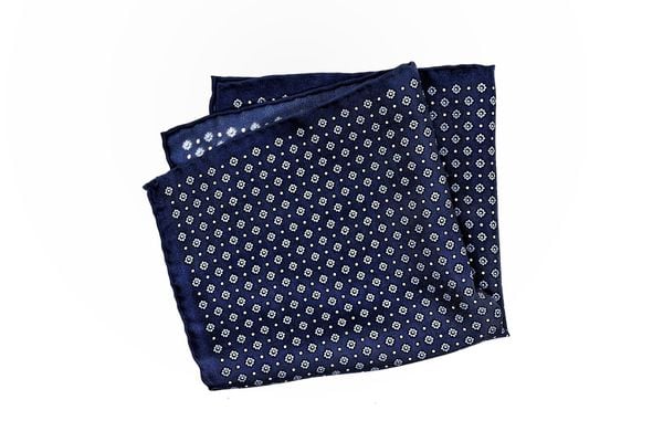  Khăn Vắt Túi Lụa Navy Hoa Nhí 