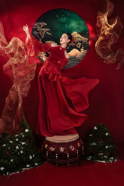  Áo dài Hồng Hà 
