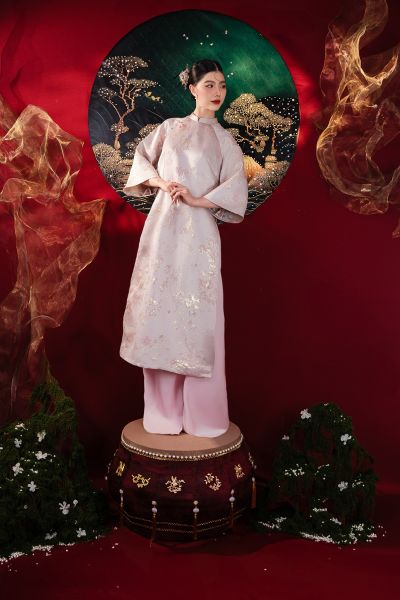  Áo dài Nguyên Hồng 