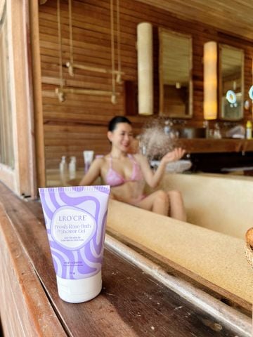  Sữa Tắm Mềm Ẩm Sáng Mịn Da Toàn Thân Lro'Cre Fresh Rose Bath & Shower Gel 50g 