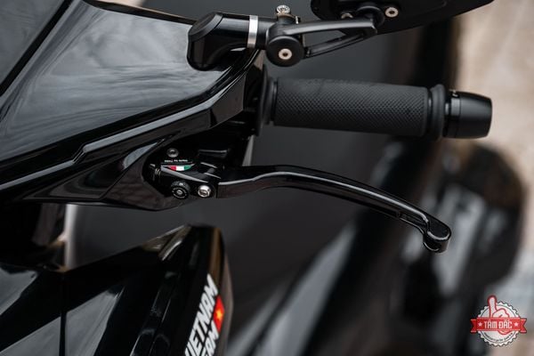 cum-tay-con-day-twm-italy-chinh-hang