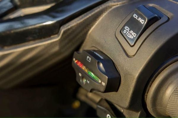  Đồng hồ Koso Led báo volt chính hãng hiển thị điện áp ắc quy 