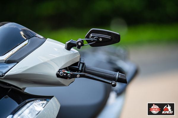 guong-crg-arrow-gan-chan-guong-chinh-hang