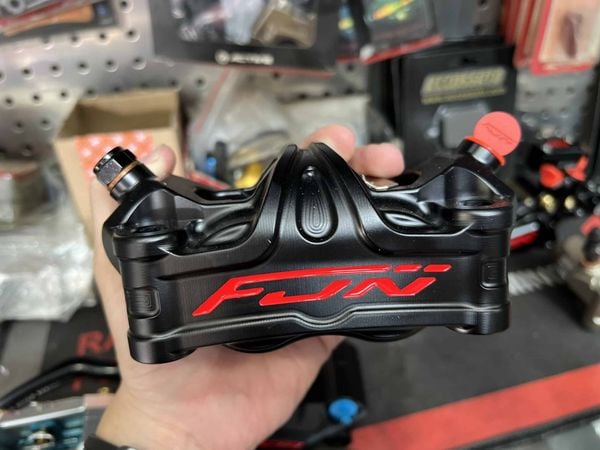 heo-thang-fjn-f35-den-4piston