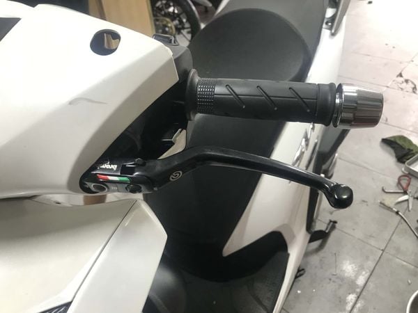 tay-thang-brembo-corsa-corta-trai