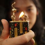  BẬT LỬA CANDLE IN BLACK (BST LIGHT) 