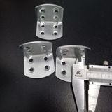  Ke sắt vuông 8 lỗ nhiều kích thước (cái) 