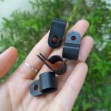  Nẹp nhựa giữ ống, kẹp cáp cố định dây điện phi 6mm, 10mm (Con) 