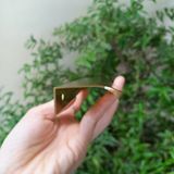  Tay nắm nhôm dạng chữ L màu vàng xước bóng đẹp (cái) 