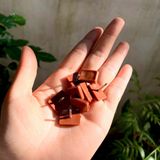  Đinh nhựa nâu đế chữ nhật 17x13mm, dày 3mm (Cái) 