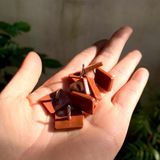  Đinh nhựa nâu đế chữ nhật 17x13mm, dày 3mm (Cái) 