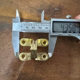  Bản lề chữ thập hợp kim kẽm màu vàng (Cái) 