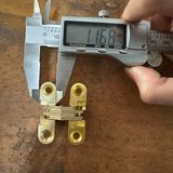  Bản lề chữ thập hợp kim kẽm màu vàng (Cái) 