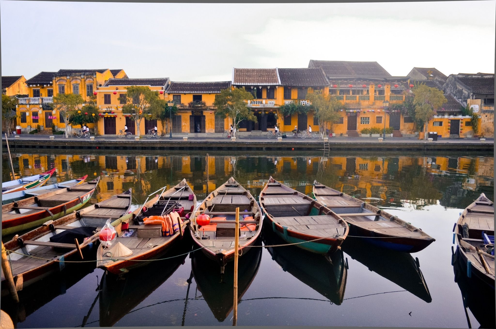 HN - DA NANG - SON TRA PENINSULA - MARBLE MOUNTAINS - HOI AN ANCIENT TOWN - HN - 4N3D