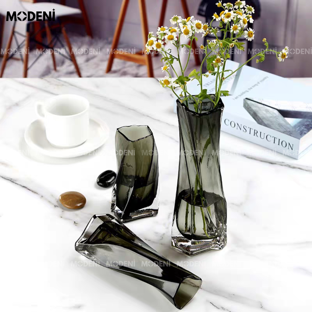 Bình Hoa Pha Lê Eclipse Cao Cấp – Màu Khói Hiện Đại, Thiết Kế Xoắn Trụ – Phù Hợp Bàn Ăn, Góc Decor Sang Trọng
